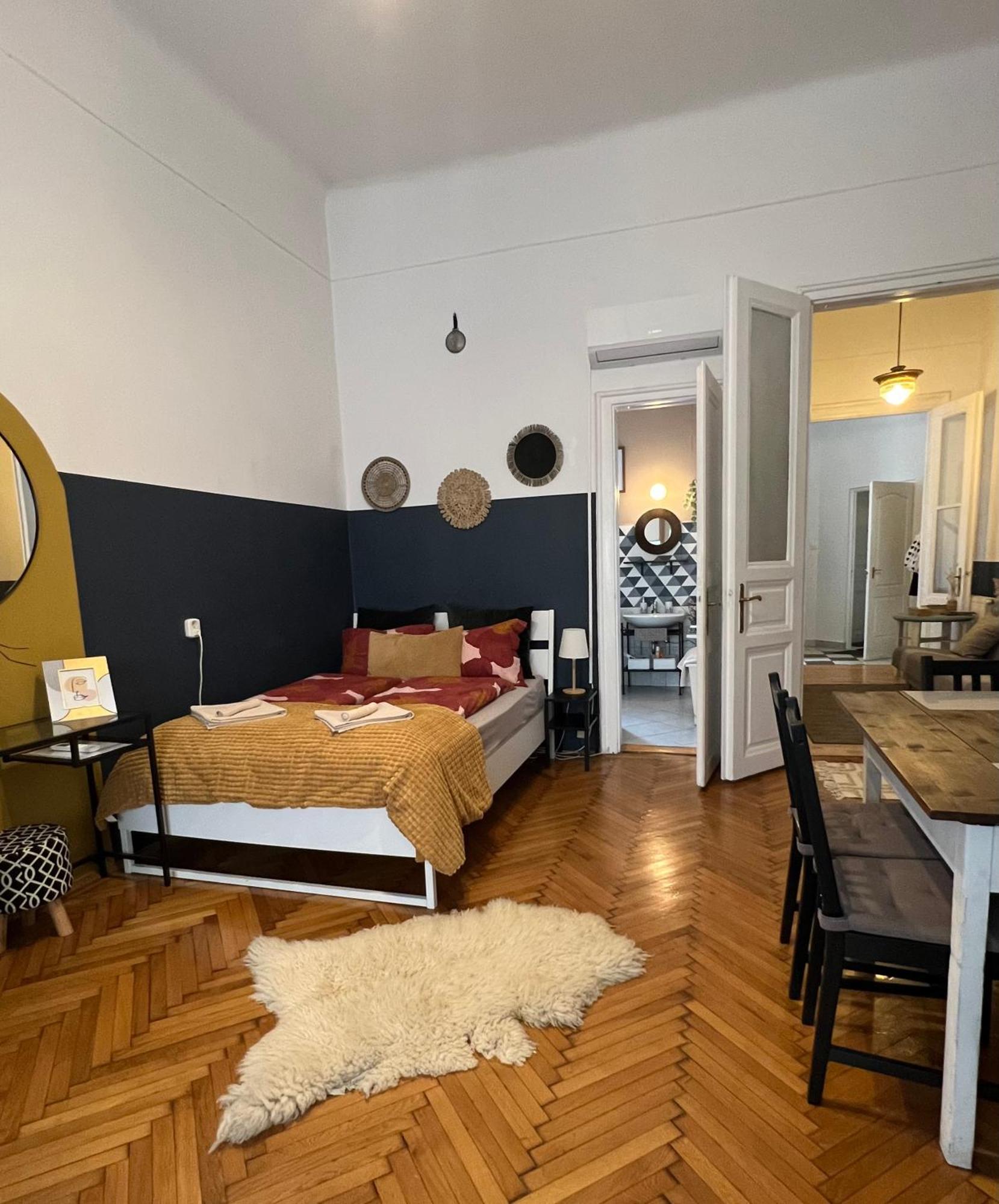 Apartment Rustic In Downtown Of *